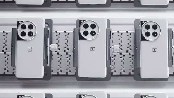 The OnePlus 12 