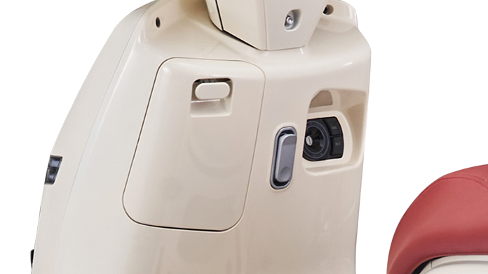 Integrated Front Storage Console